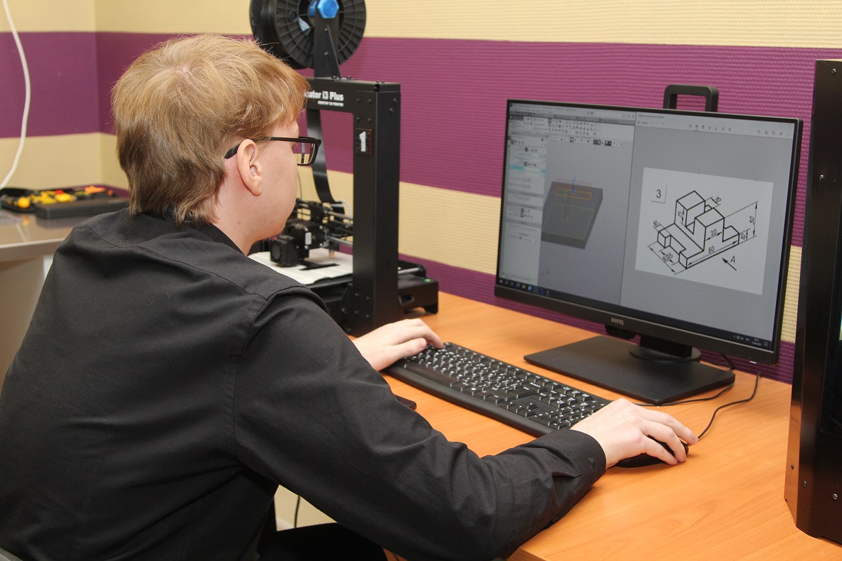 Соглашения о сотрудничестве в сфере кадрового обеспечения заключили предприятия Каменска-Уральского с радиотехникумом