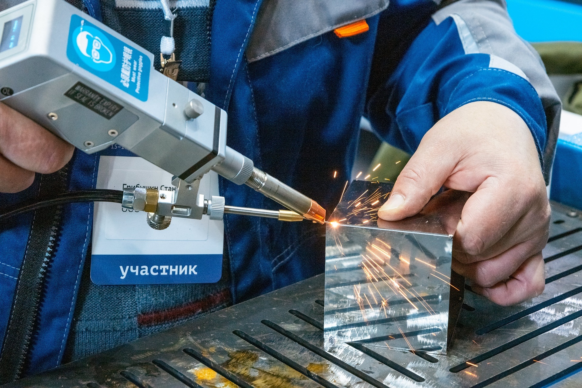 Развитие межрегиональной кооперации обсуждают участники крупнейшей на Урале выставки металлообрабатывающей отрасли