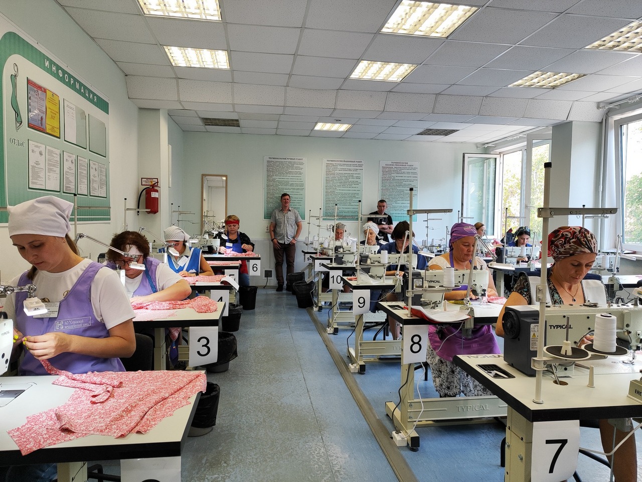 Лучшую швею выбрали в Свердловской области в рамках проекта «Славим человека труда!»