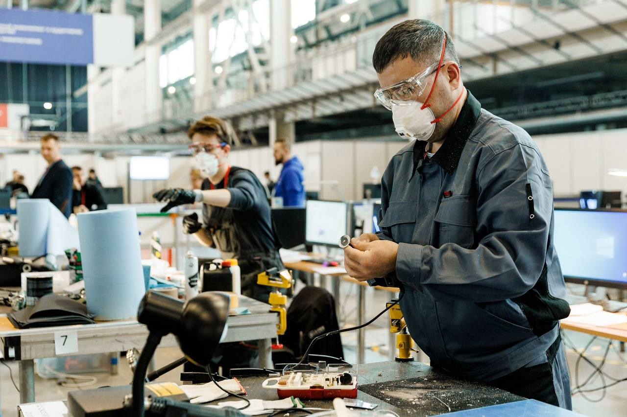 Сотрудники российских компаний объединятся на чемпионате Хайтек 2023 для решения сложных технологических задач