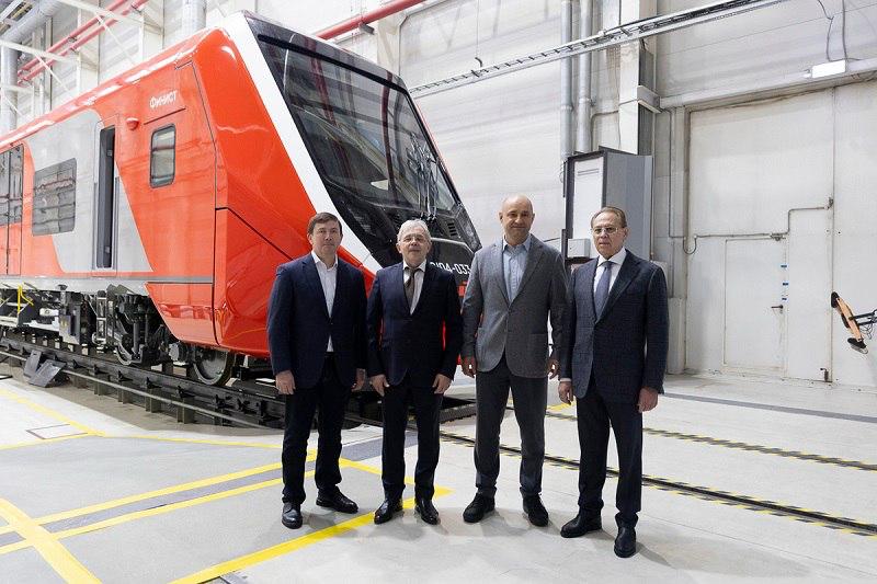 Уральские высокоскоростные электропоезда будут перевозить пассажиров маршрута Москва - Санкт-Петербург