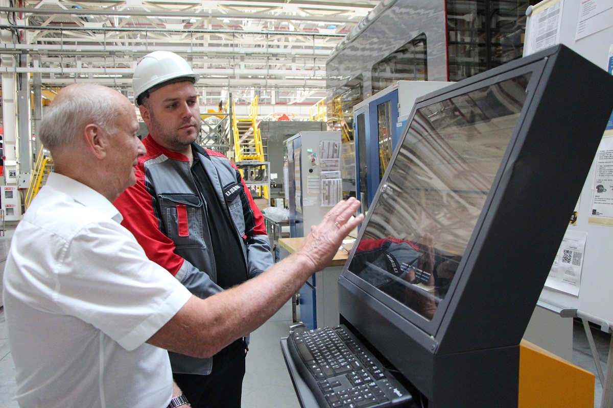 Экспертный совет при Минпромнауки Свердловской области высоко оценил технологии и производство «Уральских локомотивов»